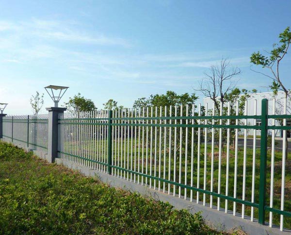 十堰鋅鋼護(hù)欄會生銹嗎？生銹是什么原因造成